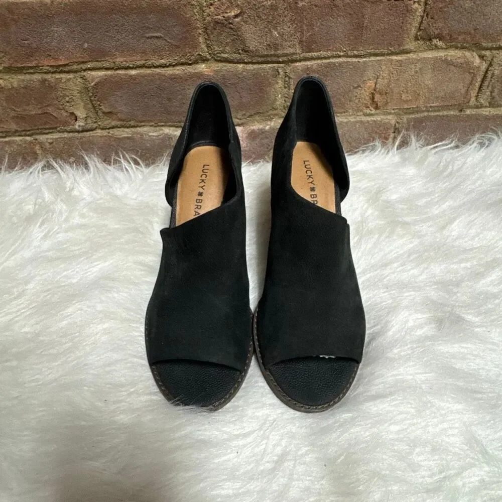 Lucky Brand Women’s Black Jaxy Open Toe Wedge Sandal Size 7.5